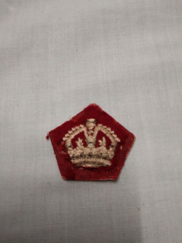 Officer rank Crown