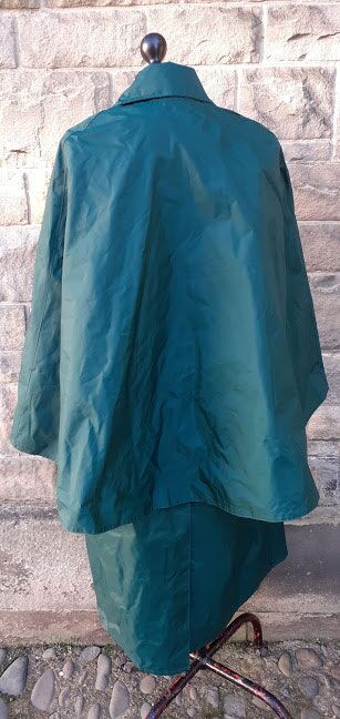 Band spec military issue pipers cape Band spec military issue pipers cape