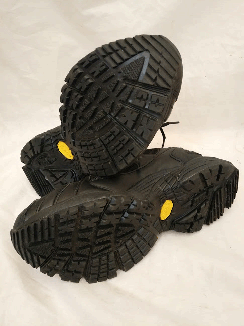 British Army issue magnum trainers British Army issue magnum trainers