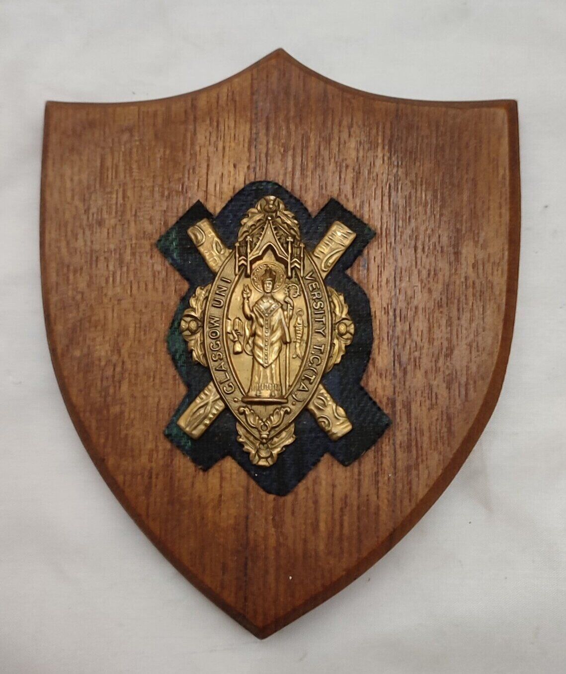 Glasgow University T.C. (T.A) wall plaque Glasgow University T.C. (T.A) wall plaque